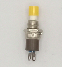 Taster gelb ein(aus) 250VAC/1,5A Einbau DM7mm